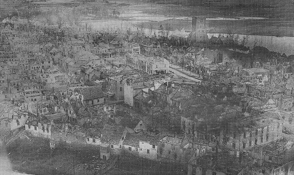 Die Altstadt von Heiligenbeil nach der Zerstörung, 1945.